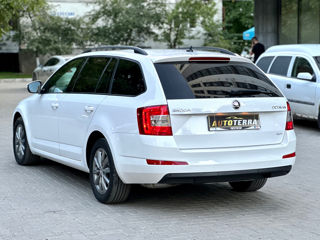 Skoda Octavia foto 4