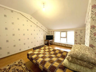 Apartament cu 2 camere, 65 m², Botanica, Chișinău foto 3