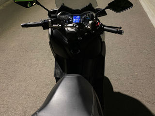 Yamaha X-MAX foto 3