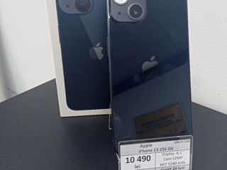 Apple iPhone 13 256 GB.  10490 lei