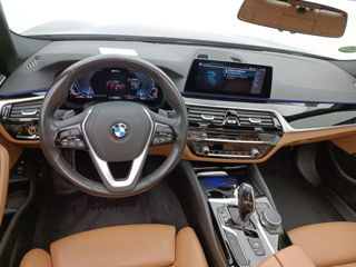 BMW 5 Series foto 11