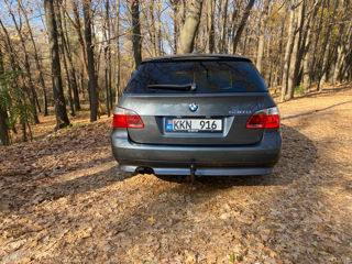 BMW 5 Series foto 3