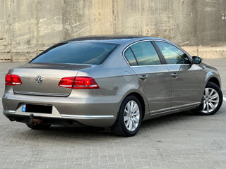 Volkswagen Passat foto 4