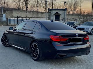 BMW 7 Series foto 4