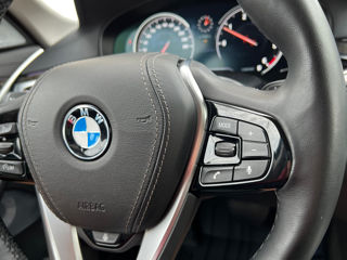 BMW 5 Series foto 3