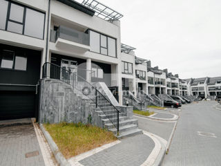 Townhouse 3 nivele, 320 mp, Centru, 300 000 € foto 19