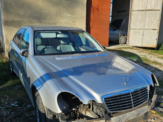 Разорка Dezmembrare Mercedes W211 2.7