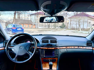 Mercedes E-Class foto 8