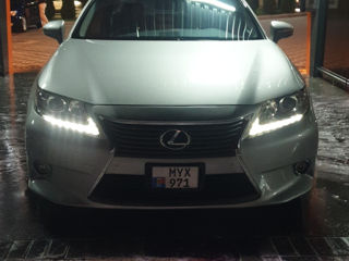 Lexus ES Series