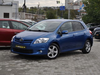 Toyota Auris foto 1