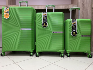 Огромный ассортимент чемоданов, доставка по всей Молдове быстро и недорого foto 1