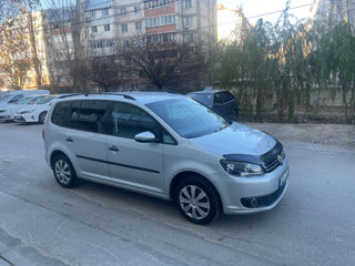 Volkswagen Touran foto 6