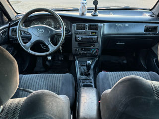 Toyota Carina foto 10