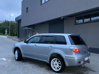 Mitsubishi Outlander foto 5