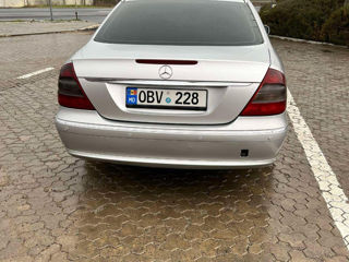 Mercedes E-Class AMG foto 2