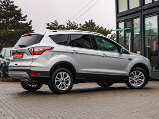 Ford Kuga foto 2