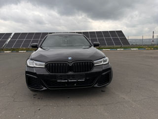 BMW 5 Series foto 2