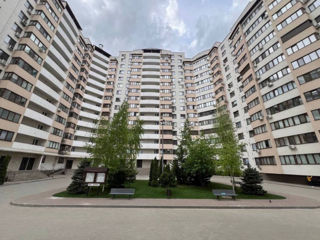 Apartament cu 2 camere, 70 m², Botanica, Chișinău foto 13