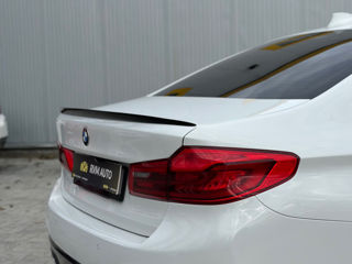 BMW 5 Series foto 7