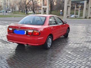 Mazda 323 foto 3