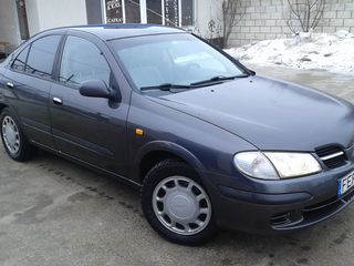 Nissan Almera foto 5