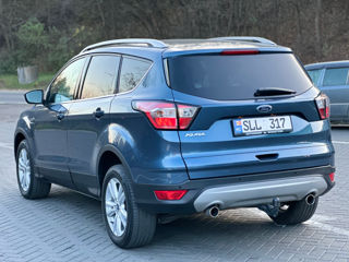 Ford Kuga foto 6