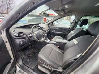 Renault Grand Scenic foto 8