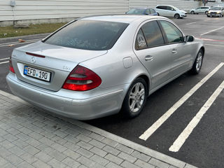 Mercedes E-Class foto 9