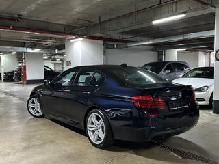 BMW 5 Series foto 6