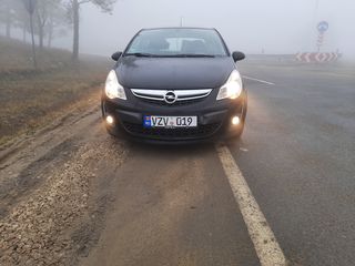 Opel Corsa foto 1