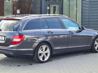 Mercedes C-Class foto 6