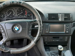 BMW 5 Series foto 8