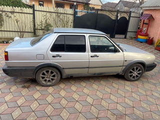 Volkswagen Jetta foto 2