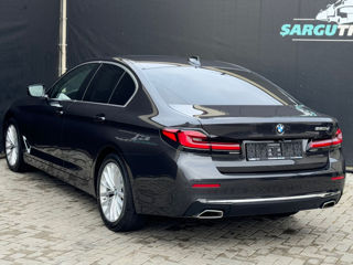 BMW 5 Series foto 6