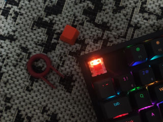 Keychron K8 RGB Wireless Red Switch foto 5