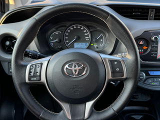 Toyota Yaris foto 7