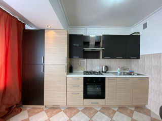 Apartament cu 2 camere, 80 m², Centru, Chișinău foto 4