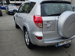 Toyota Rav 4 foto 5