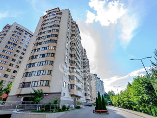 Apartament cu 3 camere, 100 m², Botanica, Chișinău foto 19