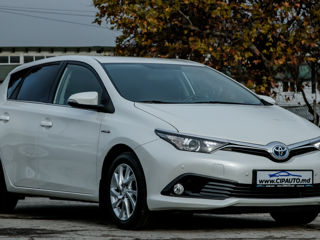 Toyota Auris foto 1