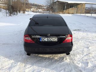 Mercedes CLS Class foto 1