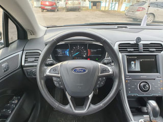 Ford Fusion foto 7