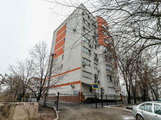 Apartament cu 2 camere, 90 m², Centru, Chișinău foto 16