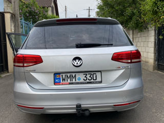 Volkswagen Passat foto 3