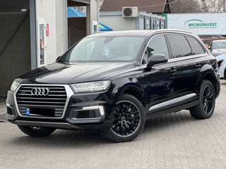 Audi Q7 e-tron