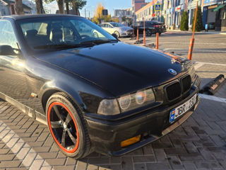 BMW 3 Series foto 2