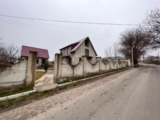 Casă satul Gornoe cu 2nivele+mansardă, bazin+27ari, amplasată lângă traseul Chișinău-Orhei foto 3