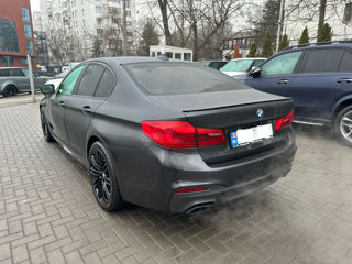 BMW 5 Series foto 4