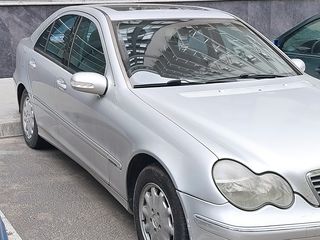 Mercedes C Class foto 3