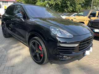 Porsche Cayenne foto 8